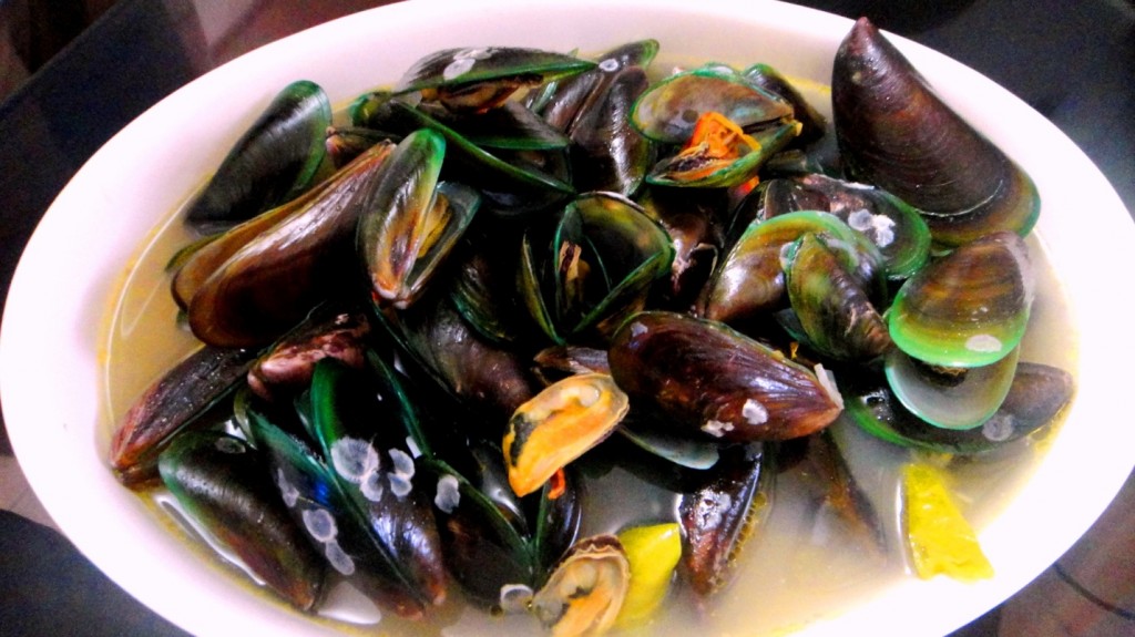 Tinolang Tahong Ginger Mussels Jean S Filipino Recipes