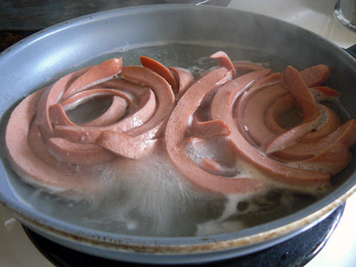 boiling hot dogs
